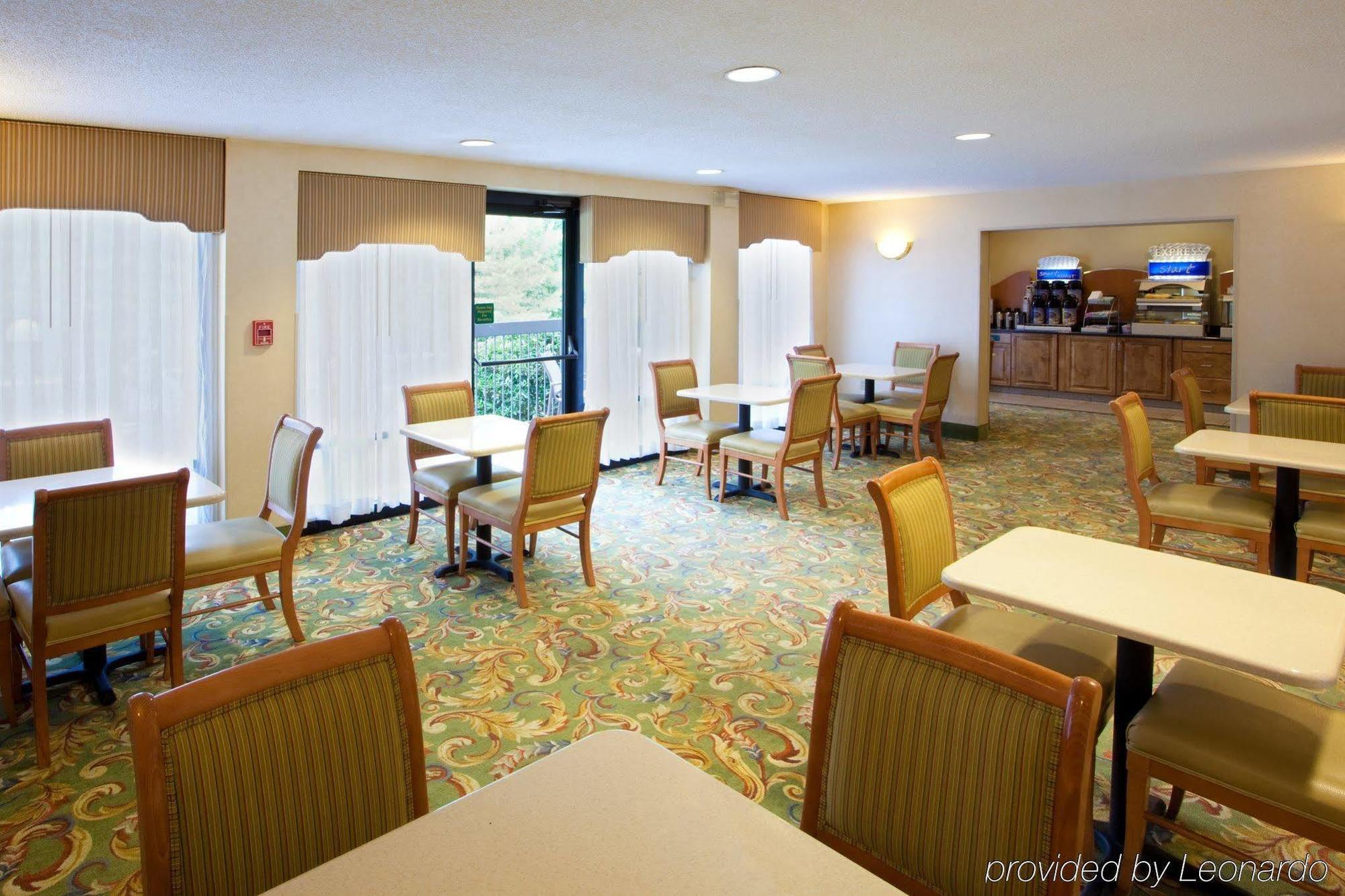 Holiday Inn Express Richmond-Mechanicsville By Ihg Buitenkant foto